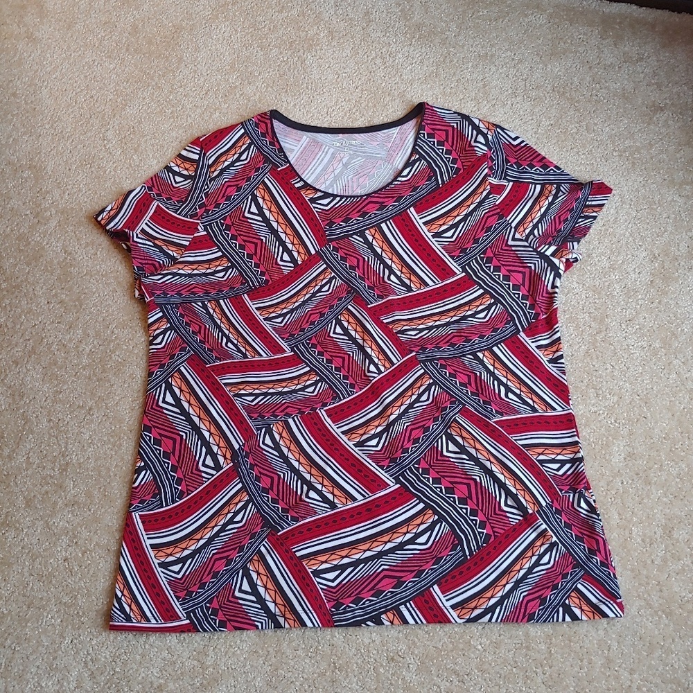 NWOT kim Rogers red, black, orange& white t-shirt